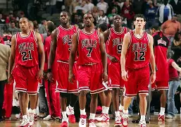 天博app官方-底特律活塞发布备战花絮；冲刺阶段扳平良机；欧联任务艰巨；训练强度明显提升